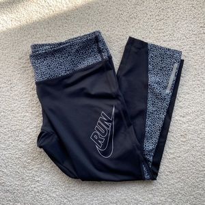 Nike Dri Fit Workout leggings/capri